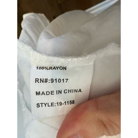 Solitaire White Pink Yellow Floral Embroidered Blouse Medium - Picture 4 of 8